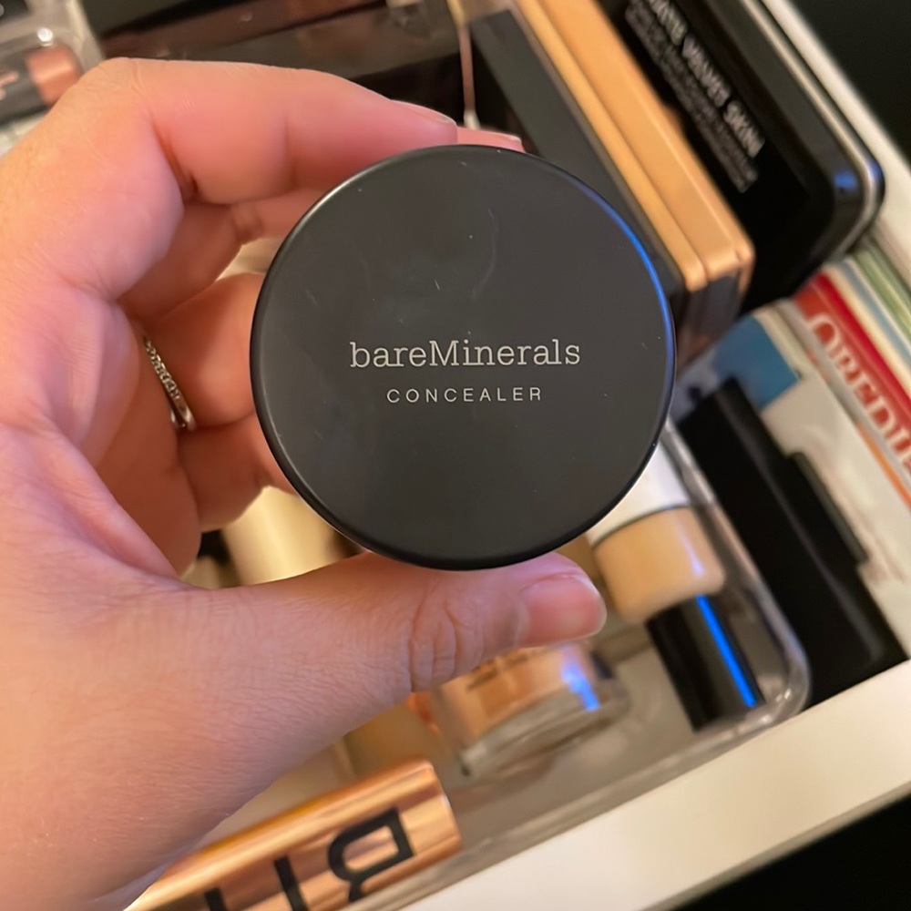 Bareminerals powder concealer in summer bisque
